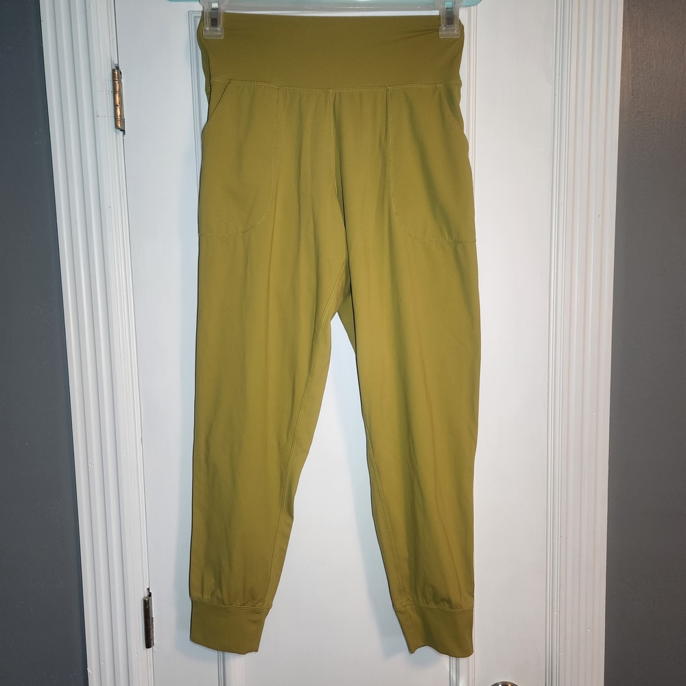 OaLKA Women's Olive Joggers